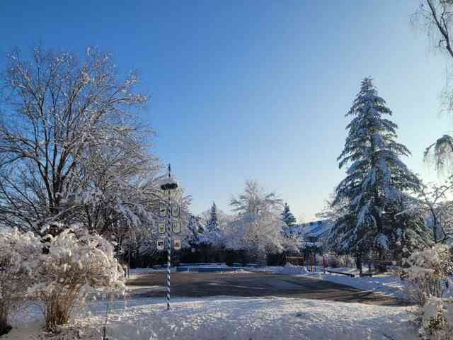 24_Pausenhof_im_Winter_2